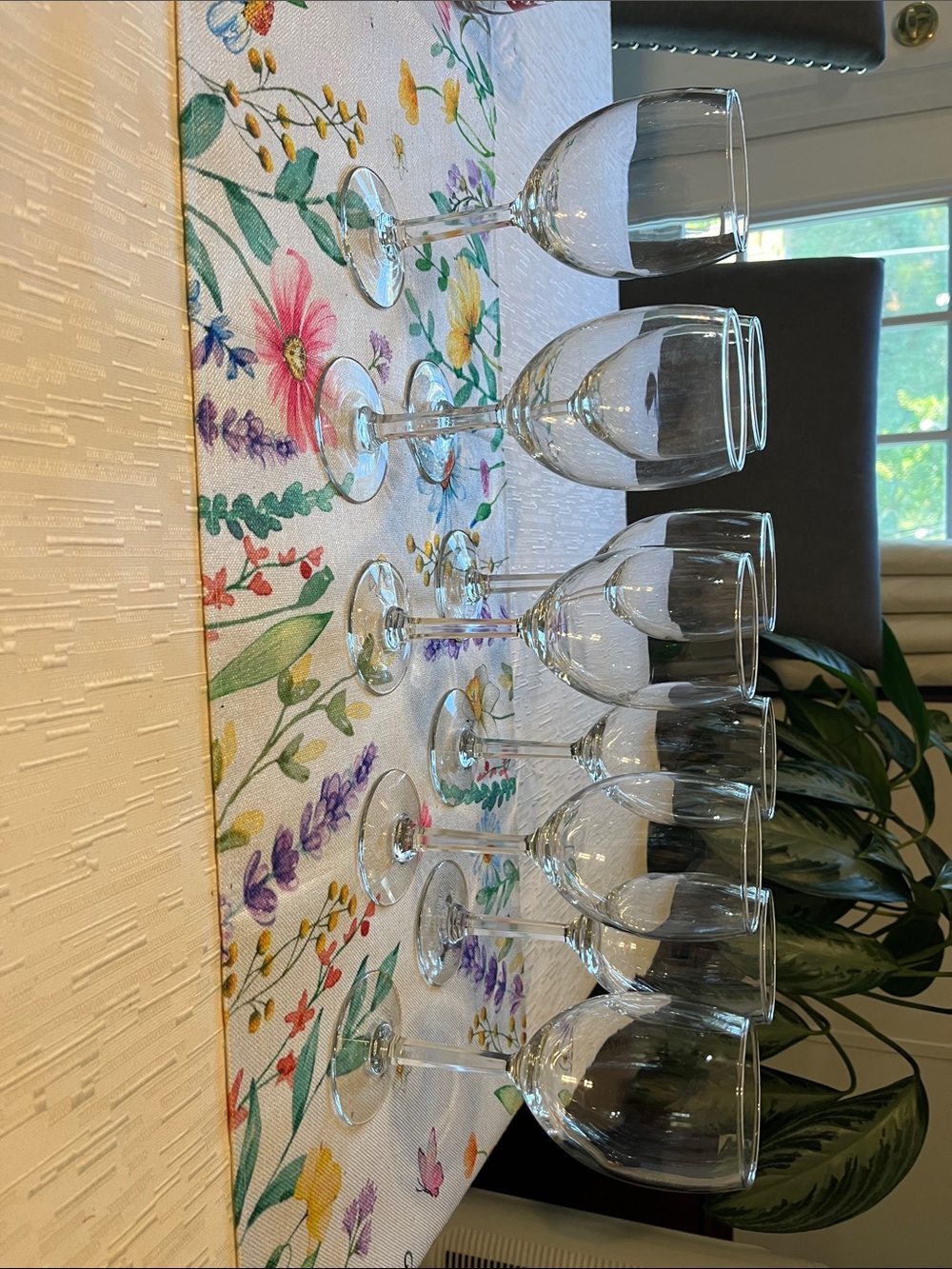 Clear Stemmed Wine Glasses - Set of 6